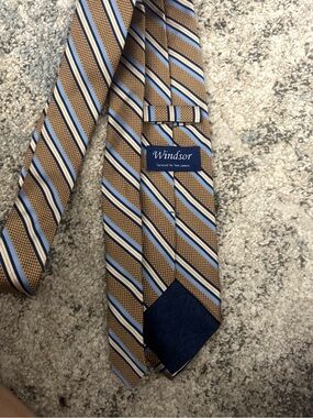Windsor Diagonal Stripe Tie in Gold, Blue & White